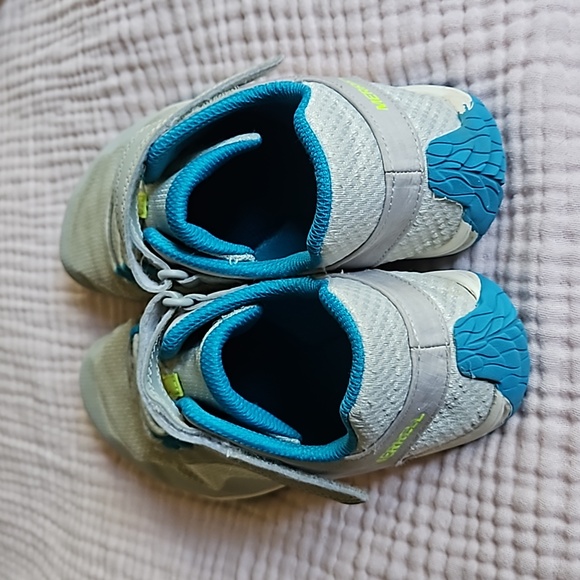 Merrell Shoes - Picture 6 of 6